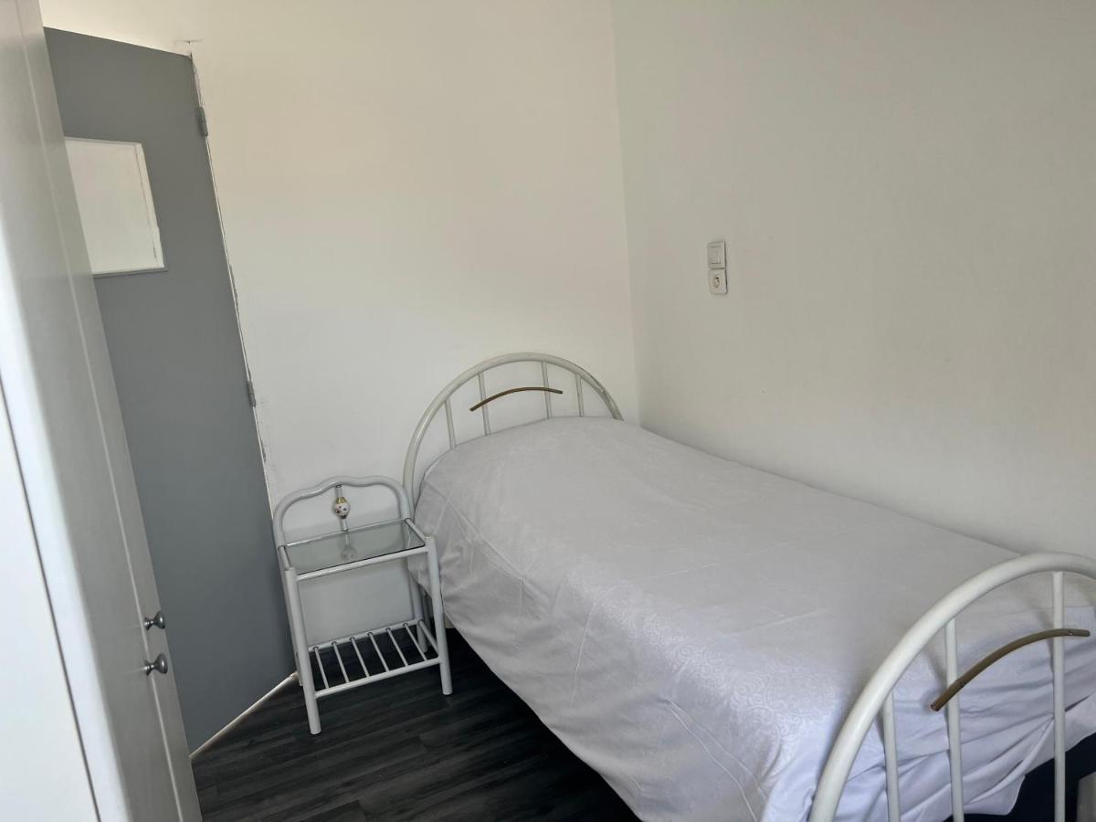 Appartement Prive Calais Esterno foto